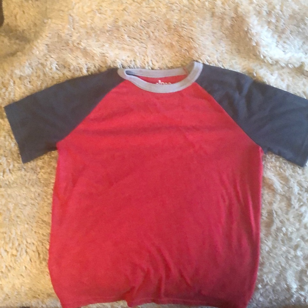 Short sleeve shirt